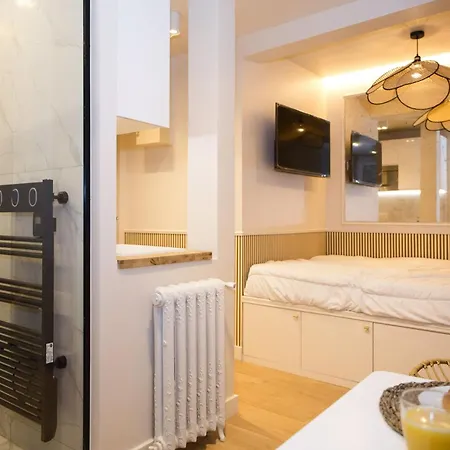 Studio Fonctionnel Et Moderne Place Clichy - 2p Daire